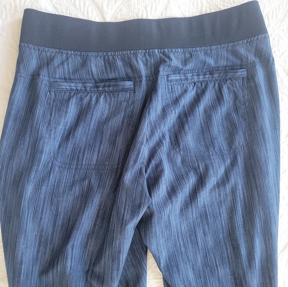 ATHLETA 2 PETITE - Picture 2 of 7